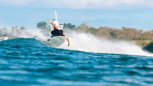 Surfing-980.jpg